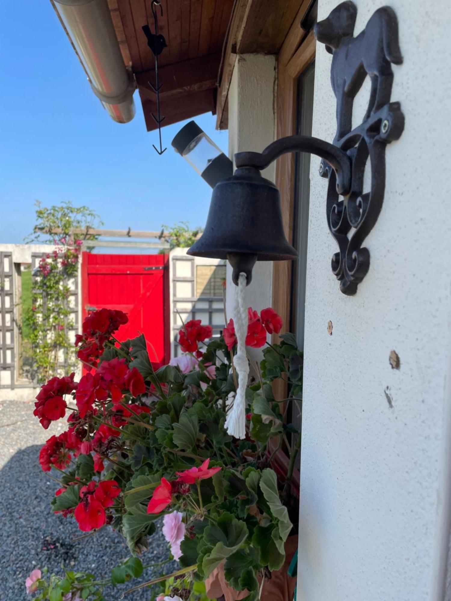 Delightful French Rustic Studio Jumilhac-le-Grand Exterior photo
